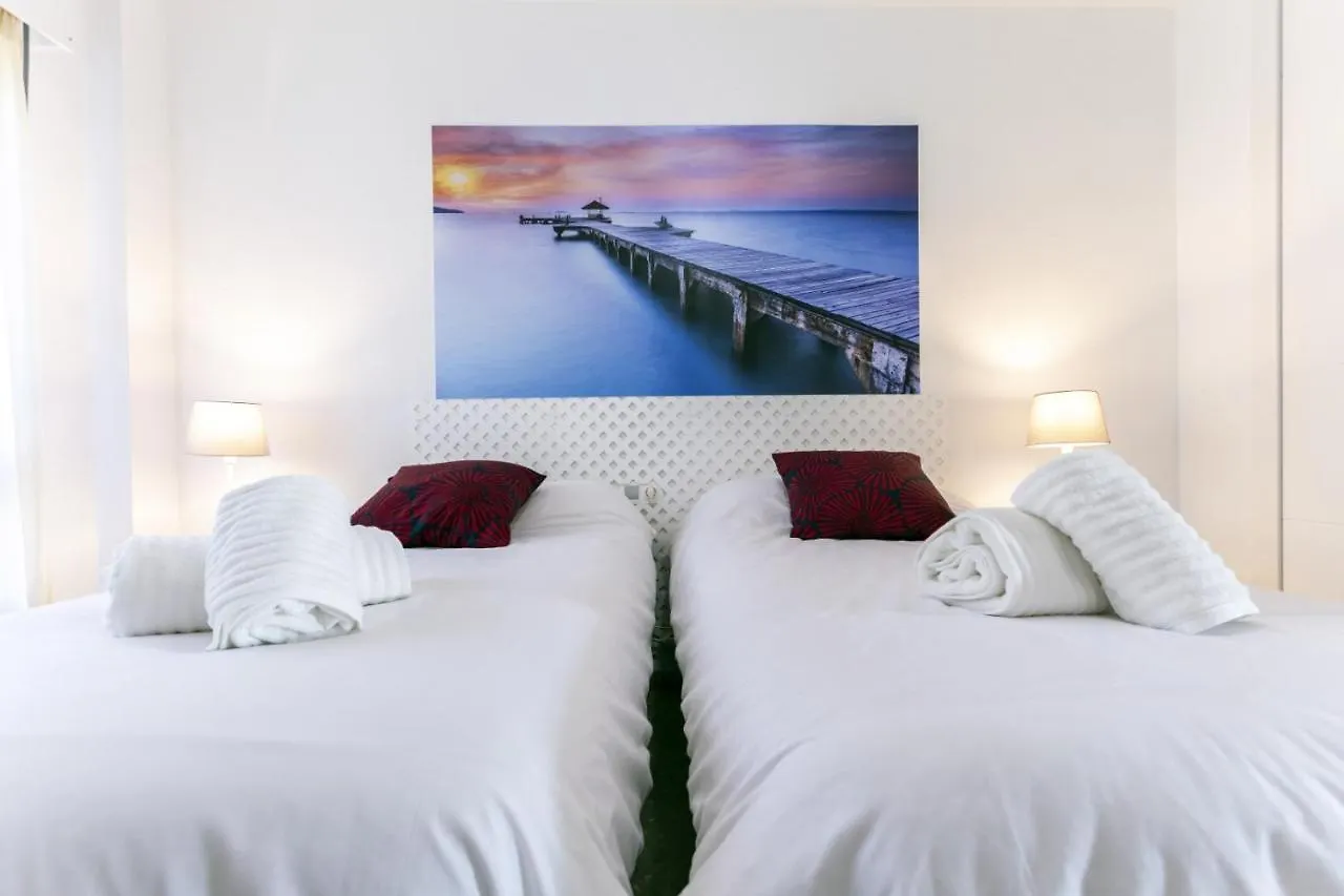 Apartamento Frente a playa Malagueta Miramar Málaga 0*,